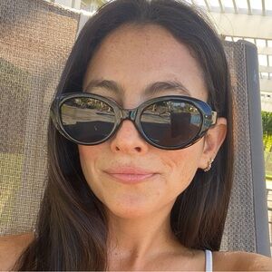 I-SEA “Monroe” Women’s polarized sunglasses + copper leather sunglasses case